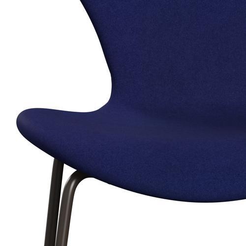 Fritz Hansen 3107 Chair Full Upholstery, Brown Bronze/Divina Violet Dark (Div684)