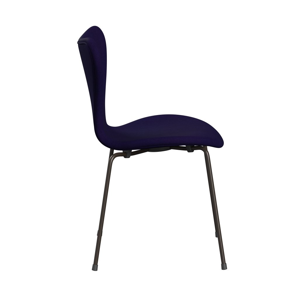 Fritz Hansen 3107 Full Tapicerka, Brown Bronze/Divina Violet Dark (DIV692)