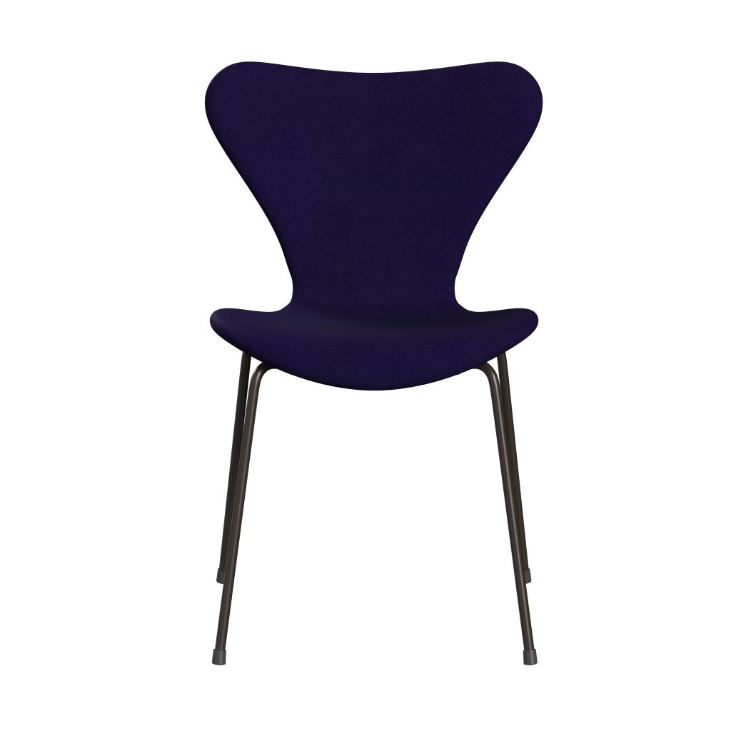 Fritz Hansen 3107 Full Tapicerka, Brown Bronze/Divina Violet Dark (DIV692)