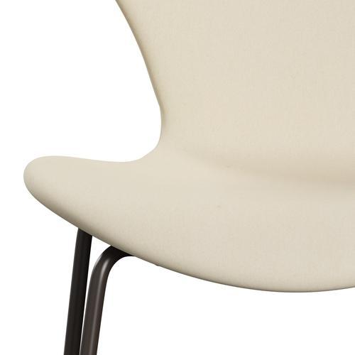 Fritz Hansen 3107 Krzesło pełna tapicerka, brązowy brąz/divina White