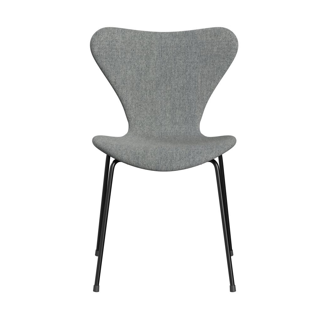 Fritz Hansen 3107 Chair Full Upholstery, Black/Hallingdal White Grey