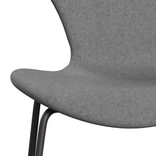 Fritz Hansen 3107 Chair Full Upholstery, Warm Graphite/Divina Melange Stone Grey