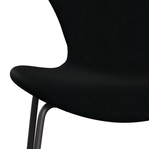 Fritz Hansen 3107 Krzesło pełna tapicerka, ciepły grafit/Divina Black