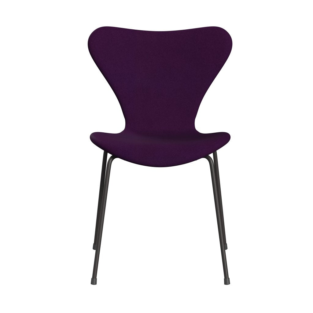 Fritz Hansen 3107 Krzesło pełna tapicerka, ciepły grafit/divina Violet (DIV696)