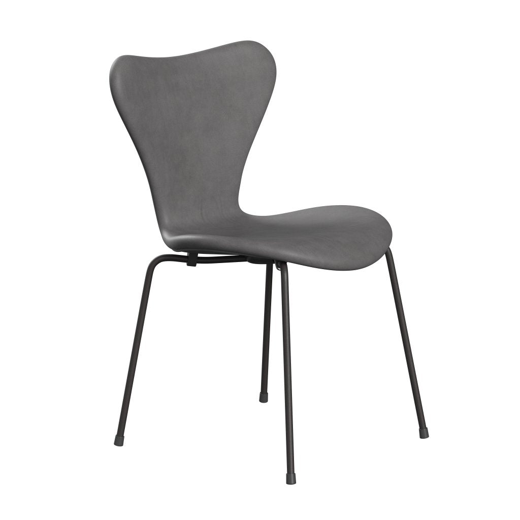 Fritz Hansen 3107 Krzesło pełna tapicerka, ciepły grafit/beton objęta