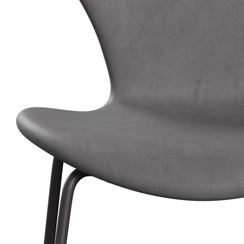 Fritz Hansen 3107 Krzesło pełna tapicerka, ciepły grafit/beton objęta