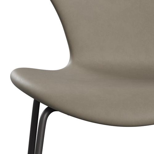 Fritz Hansen 3107 Chair Full Upholstery, Warm Graphite/Essential Light Grey