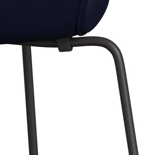 Fritz Hansen 3107 Krzesło pełne tapicerka, ciepły grafit/sława blackblue