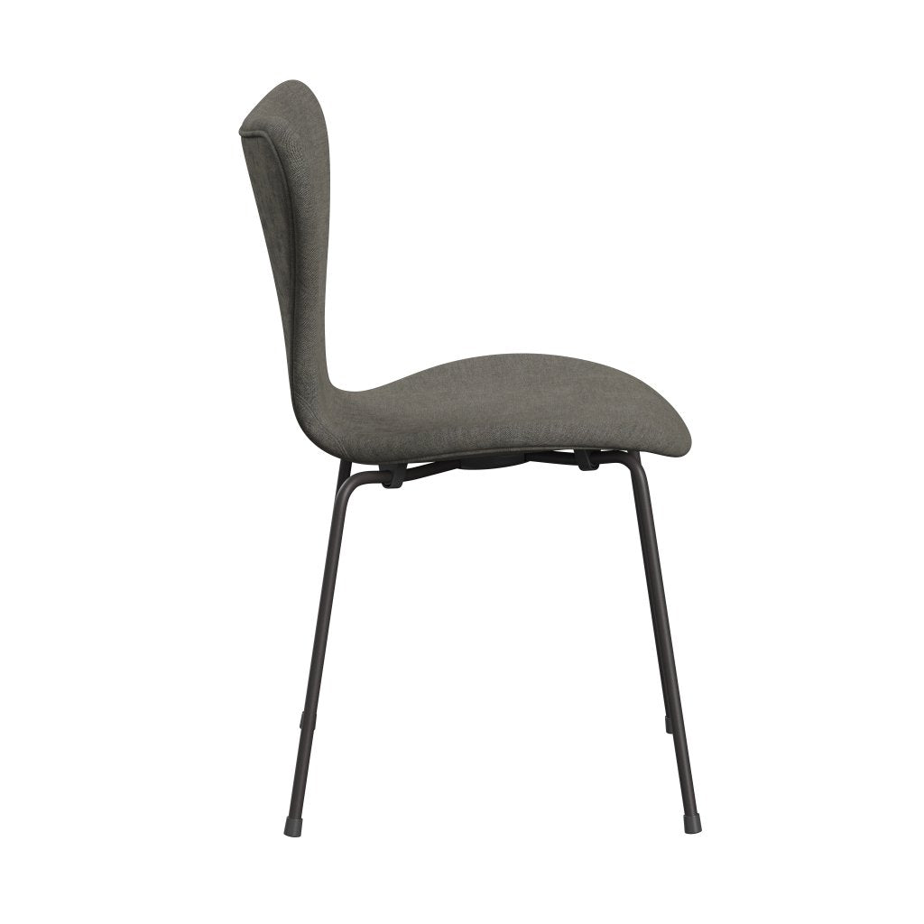 Fritz Hansen 3107 Krzesło Pełna tapicerka, ciepły grafit/remiks beton