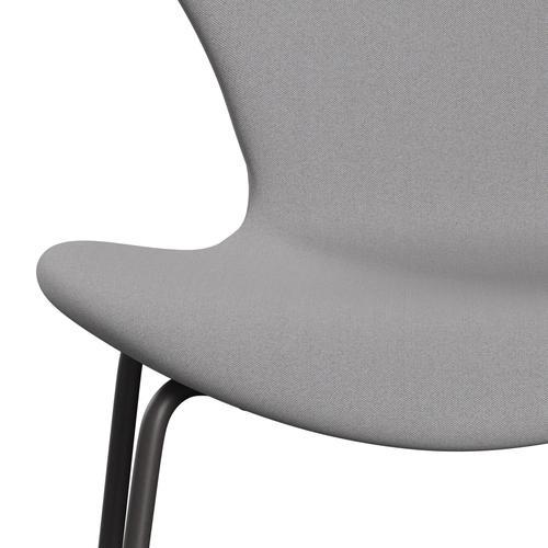 Fritz Hansen 3107 Chair Full Upholstery, Warm Graphite/Remix Grey/Green