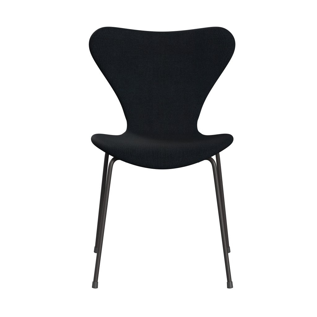 Fritz Hansen 3107 Chair Full Upholstery, Warm Graphite/Remix Black (Rem996)