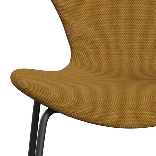 Fritz Hansen 3107 Krzesło pełne tapicerka, ciepły grafit/stalcut trio musztarda ciemna