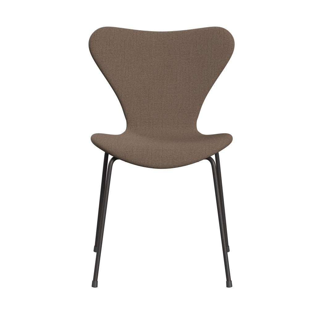 Fritz Hansen 3107 Krzesło Pełna tapicerka, ciepły grafit/Sunniva 2 Chocolate/Tan