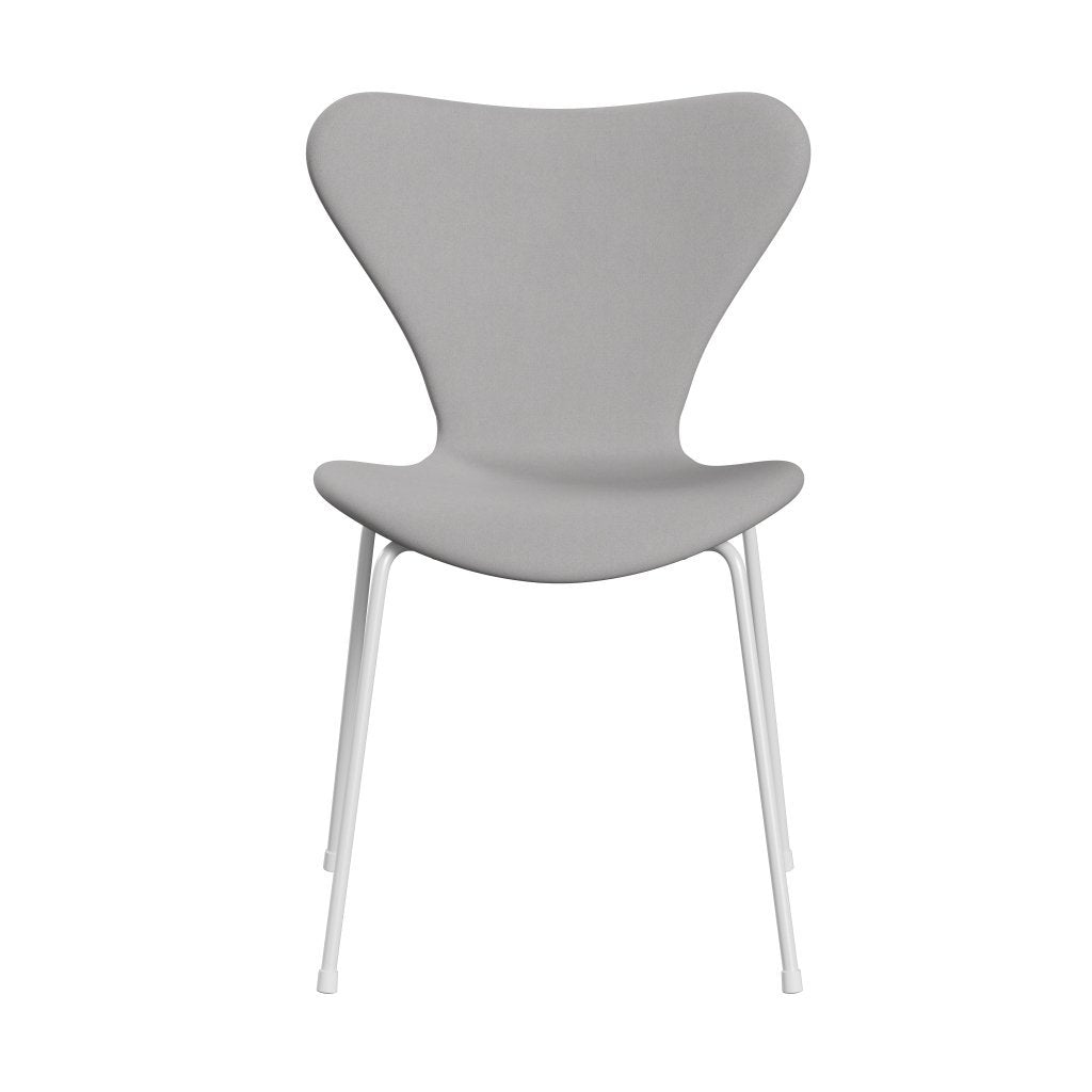 Fritz Hansen 3107 Chair Full Upholstery, White/Comfort White/Grey