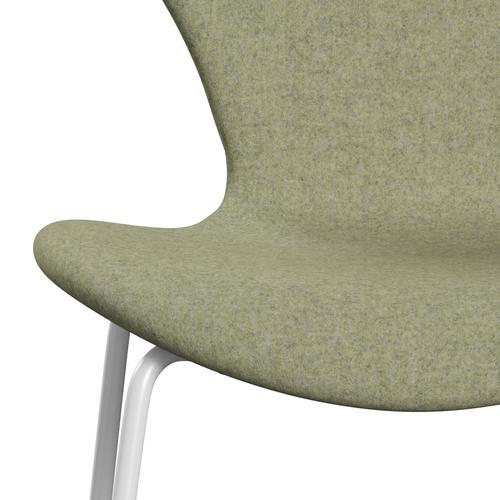 Fritz Hansen 3107 Krzesło pełna tapicerka, biały/divina MD Soft Green