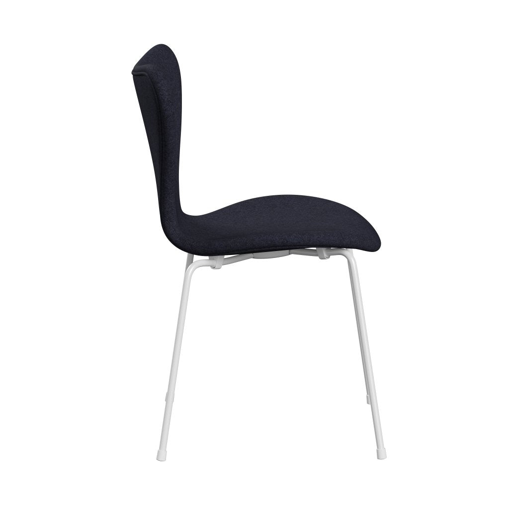 Fritz Hansen 3107 Chair Full Upholstery, White/Divina Melange Grey/Purple