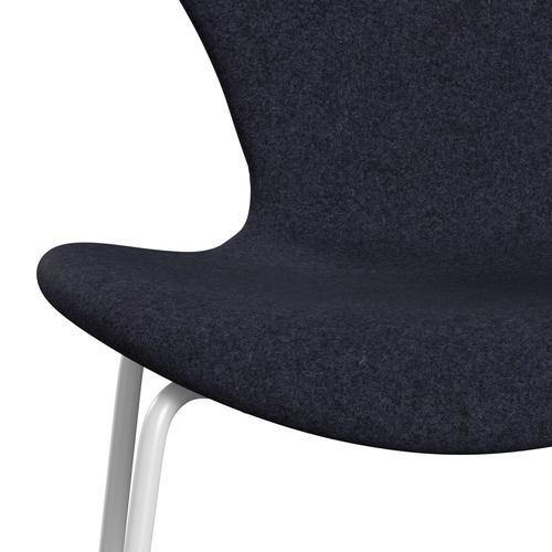 Fritz Hansen 3107 Chair Full Upholstery, White/Divina Melange Grey/Purple