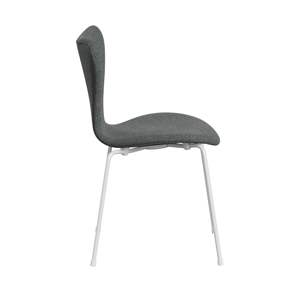 Fritz Hansen 3107 Chair Full Upholstery, White/Hallingdal White Black