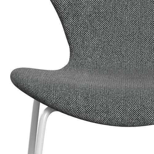 Fritz Hansen 3107 Chair Full Upholstery, White/Hallingdal White/Brown