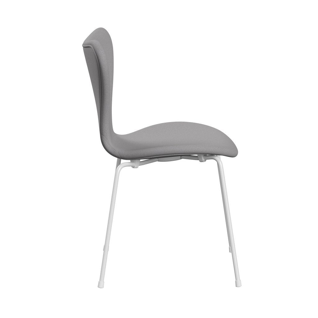 Fritz Hansen 3107 Chair Full Upholstery, White/Remix Grey/Green