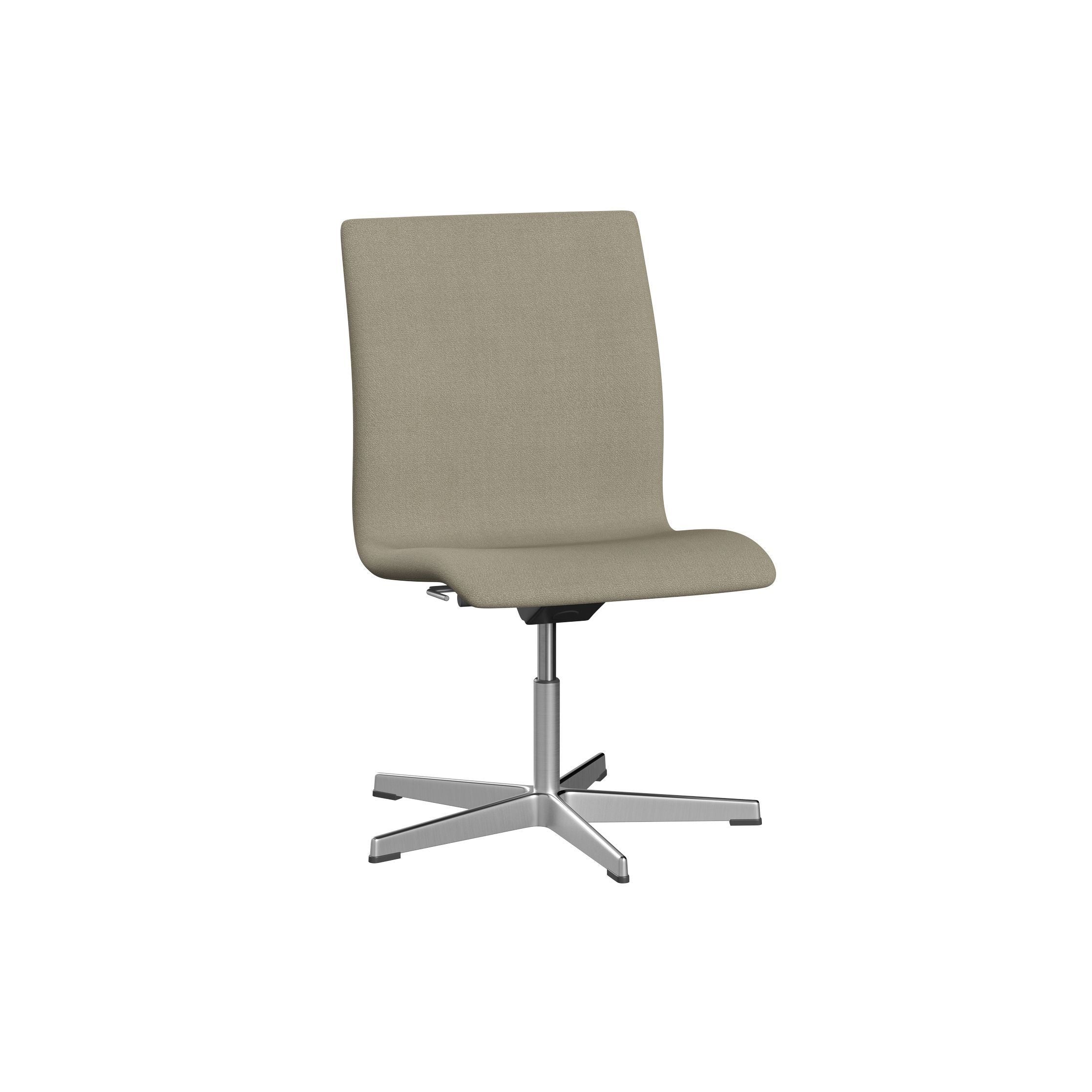 Fritz Hansen Oxford 3191 T Chair Five Arm Base Satin Brushed Aluminum/Vidar, Light Beige