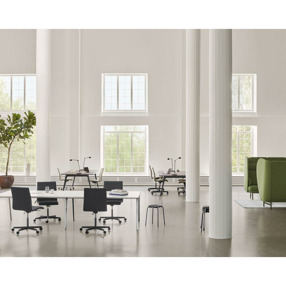 Fritz Hansen Oxford 3271 W Fotel Five Arm Baza z kółkami ciepły grafit/remiks, beton