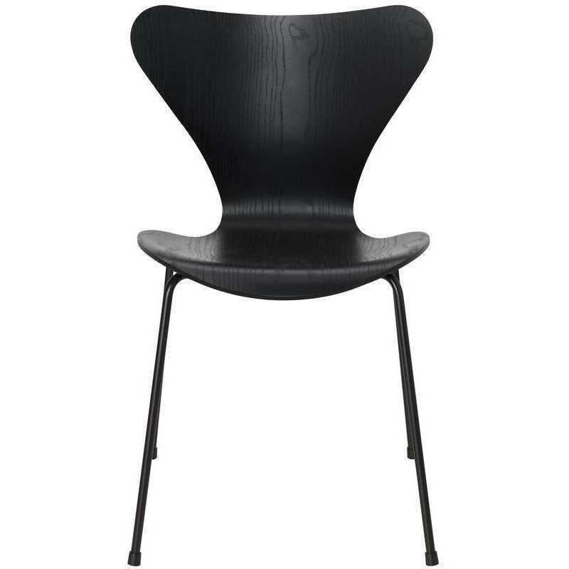 Fritz Hansen Series 7 Krzesło barwione popiołem czarną skorupą, czarna baza