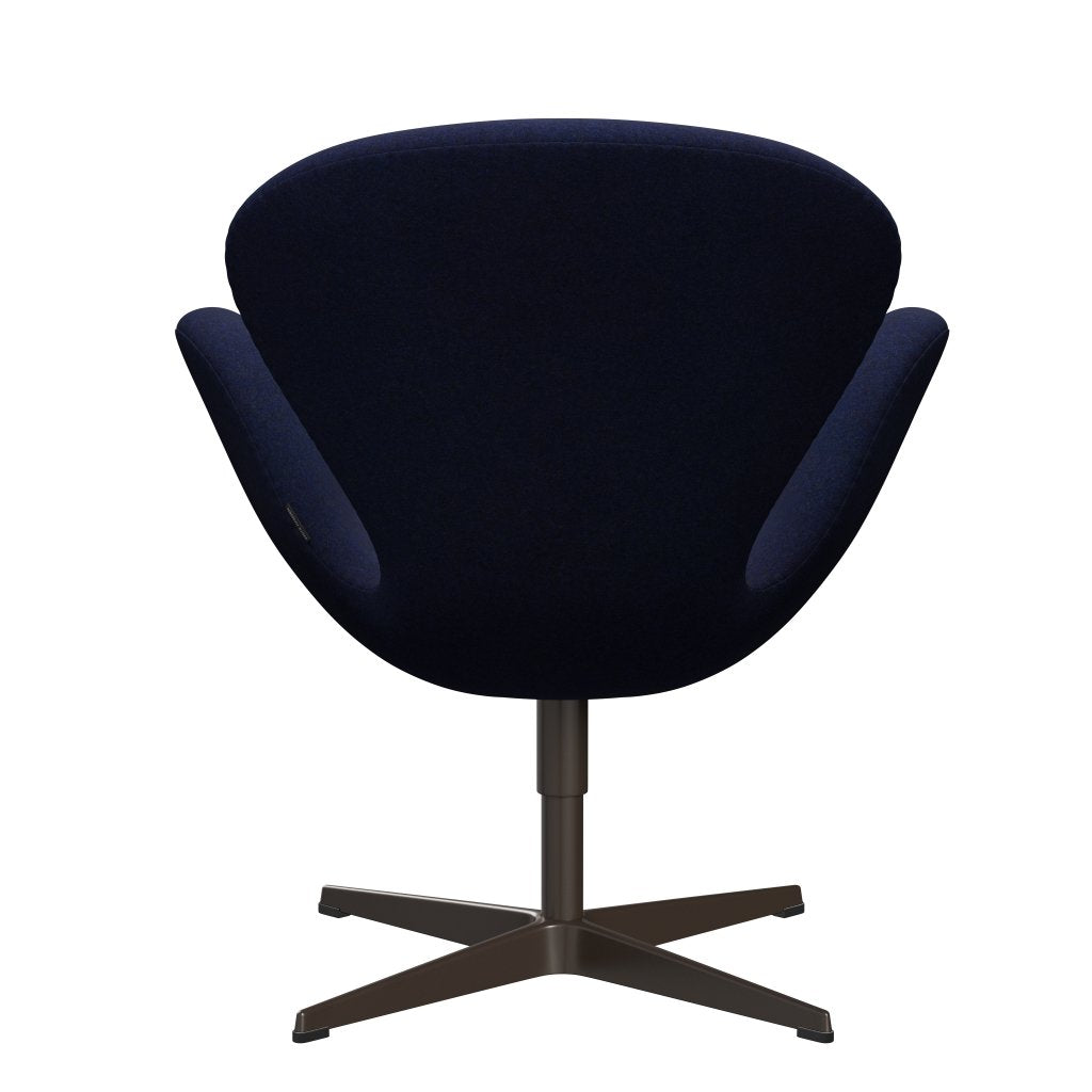 Fritz Hansen Swan Lounge, brązowy brąz/Divina MD Midnight Blue