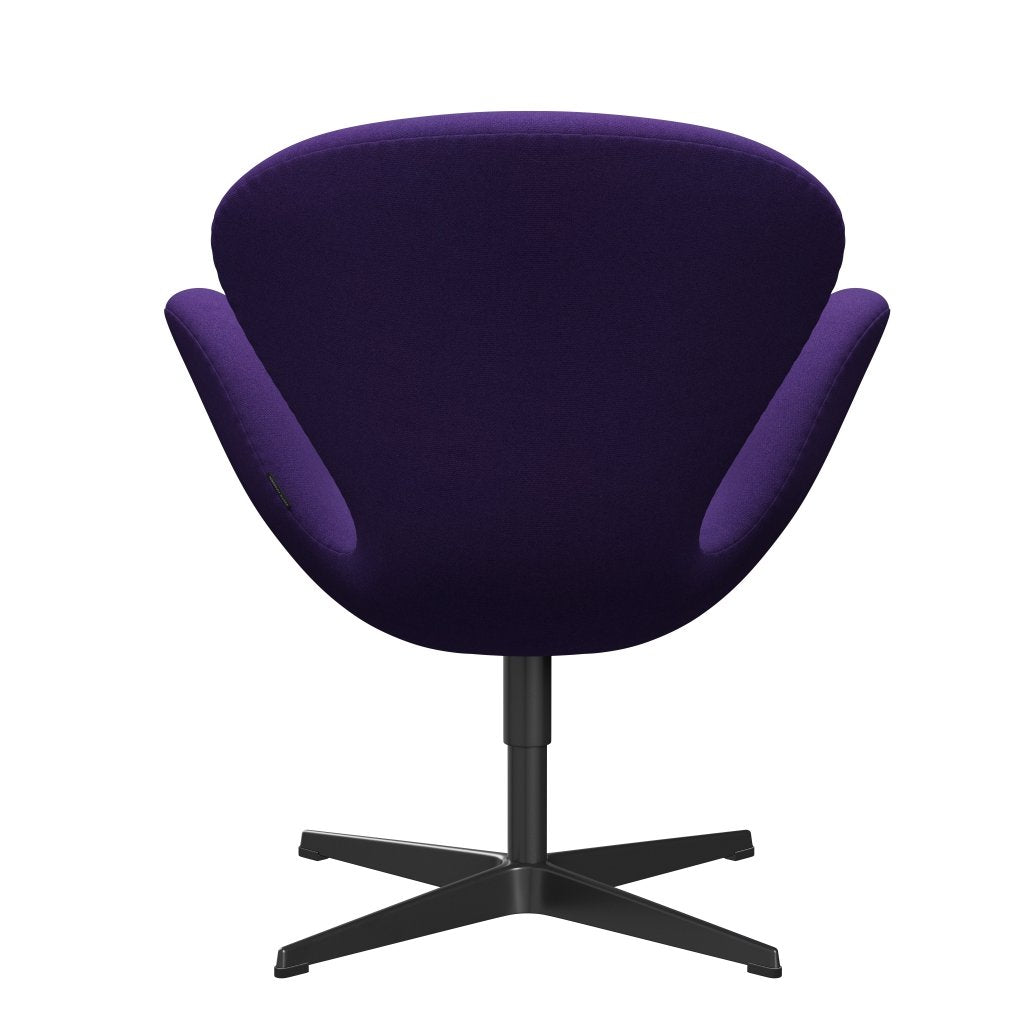 Fritz Hansen Swan Lounge, czarny lakier/tonus violet