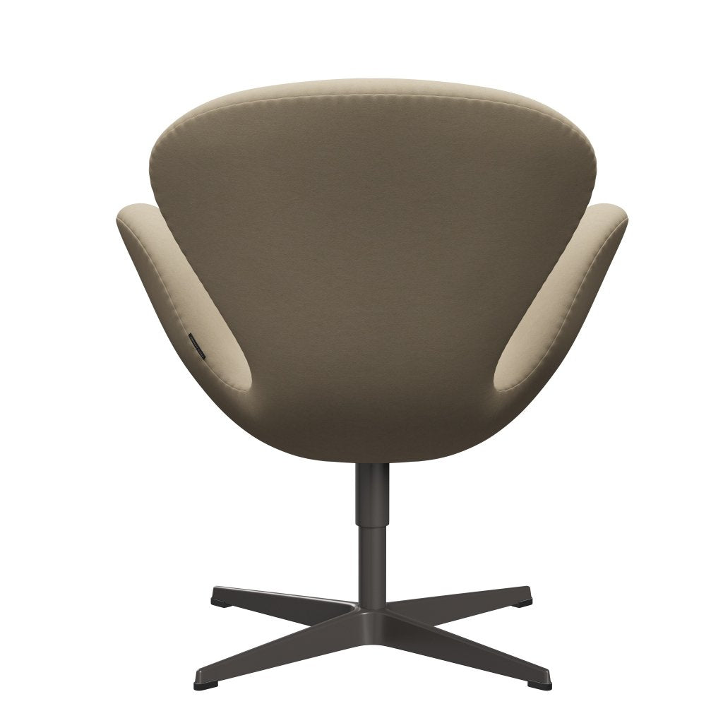 Fritz Hansen Swan Lounge Chair, Warm Graphite/Comfort Sand Light (61002)