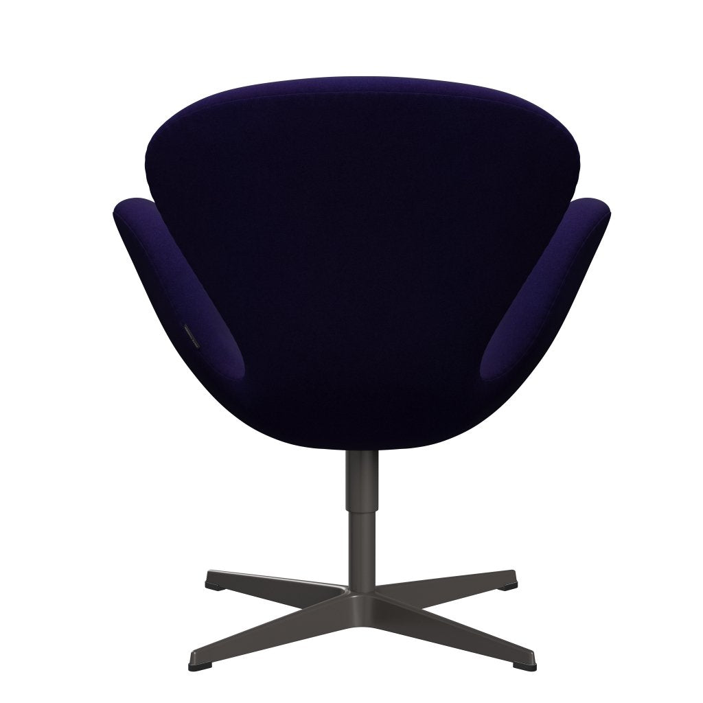 Fritz Hansen Swan Lounge Chair, Warm Graphite/Divina Violet Dark (692)