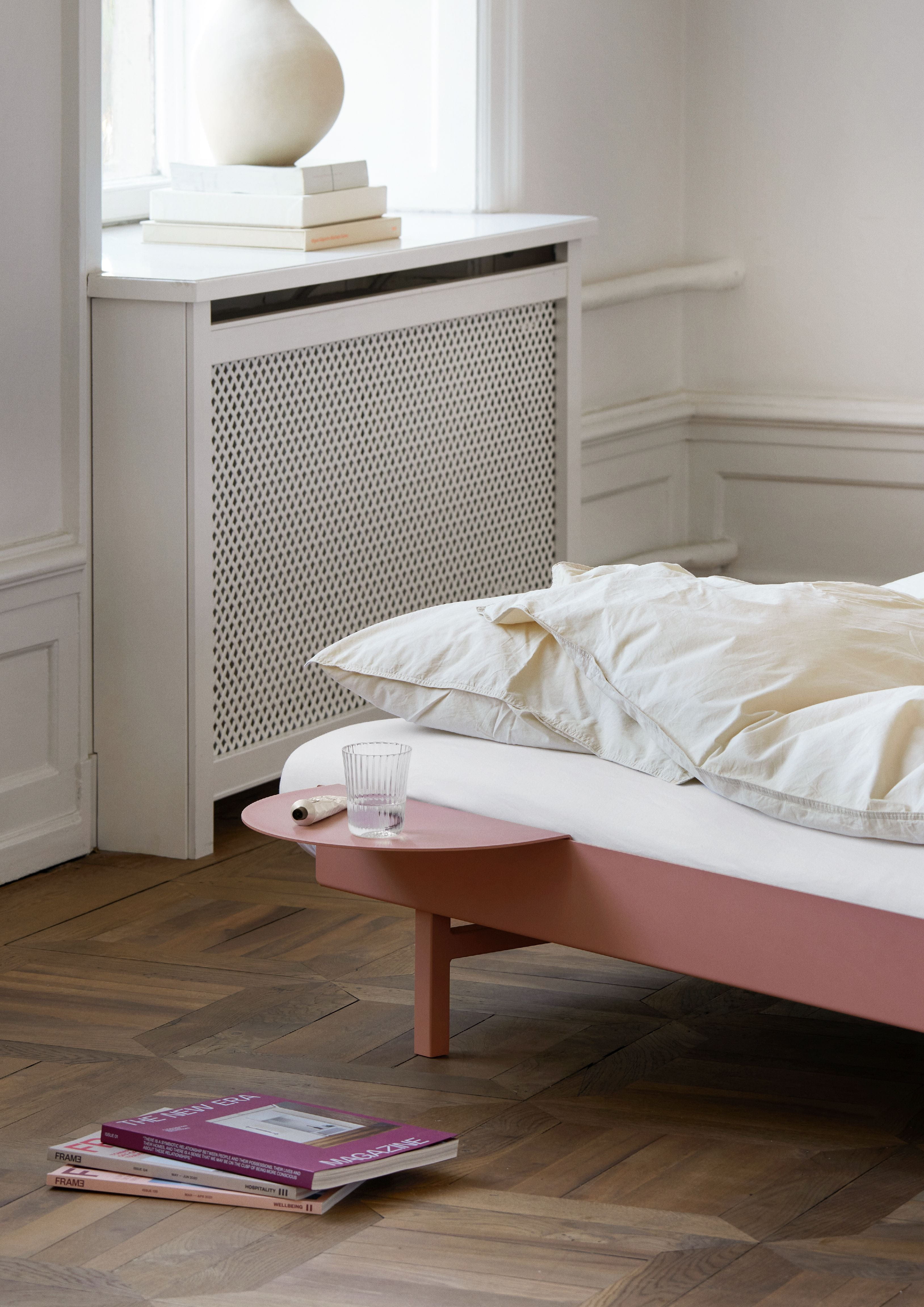 Łóżko Moebe z 1 łóżkiem stolikiem 90 180 cm, zakurzona róża