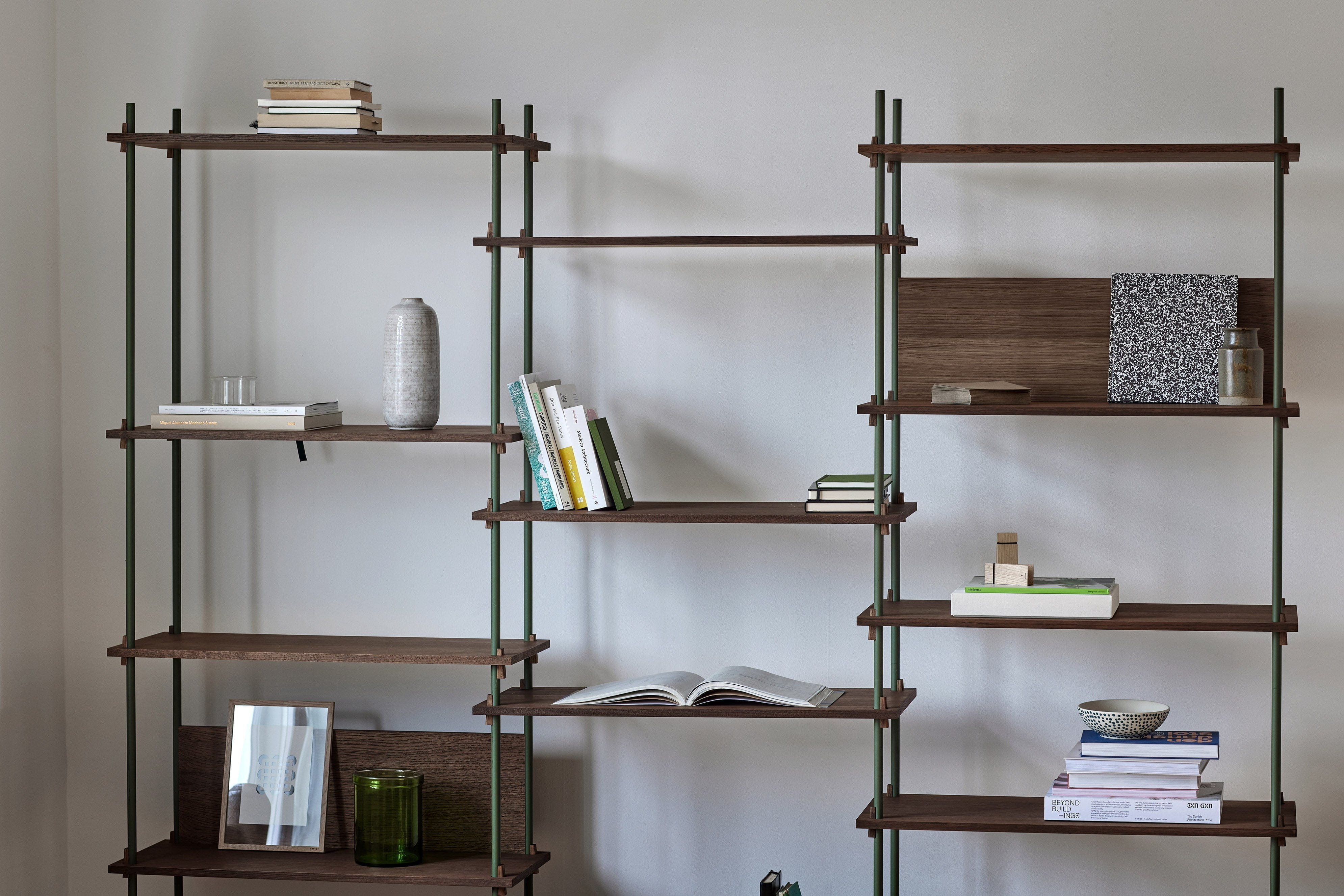 Moebe Shelving System S.255.2.B, Smoked Oak/Pine Green