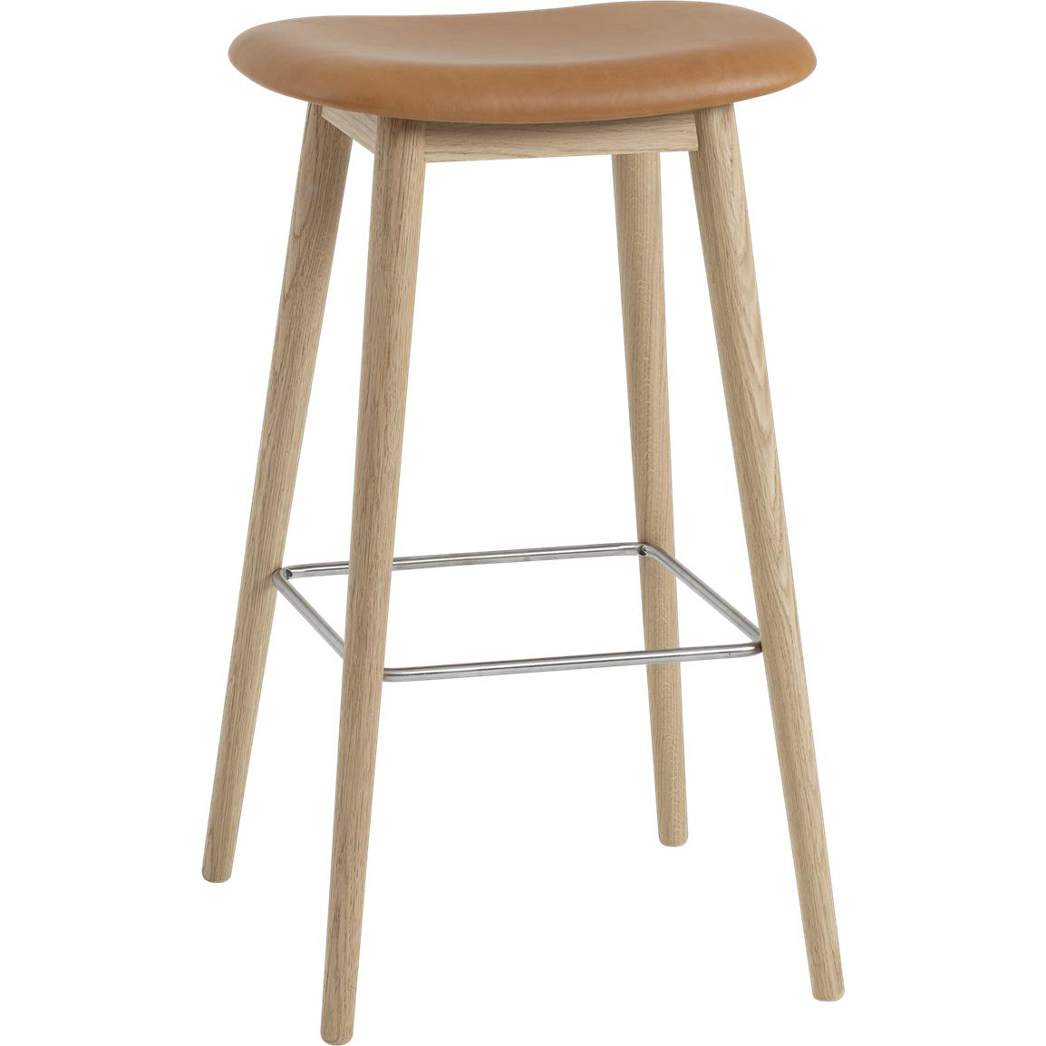 Krzesło barowe Muuto Fibre drewniane nogi, światłowód/skórzane siedzenie, brązowa skóra koniaku