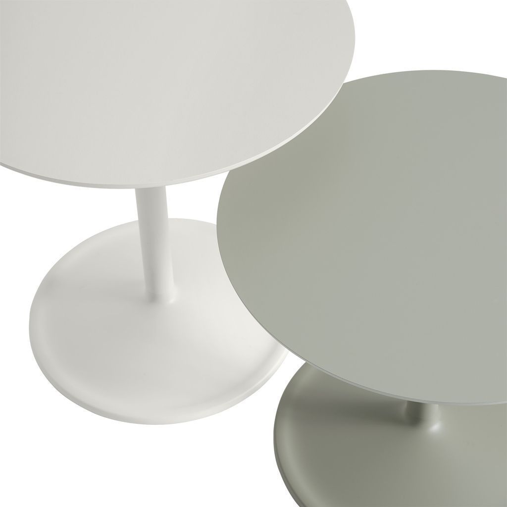 MUUTO Miękki stół boczny Øx H 48x48 cm, z białego