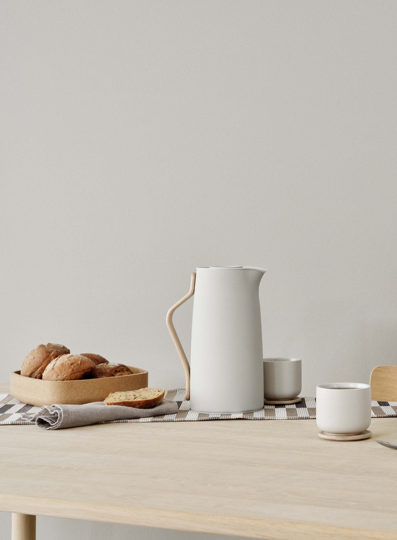 Stelton Emma Vacuum Jug Coffee 1,2 L, Sand